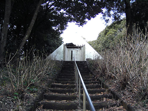 File:HCS pyramid.jpg