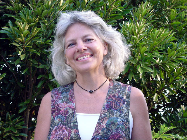 File:Linda Perfilio-01.jpg